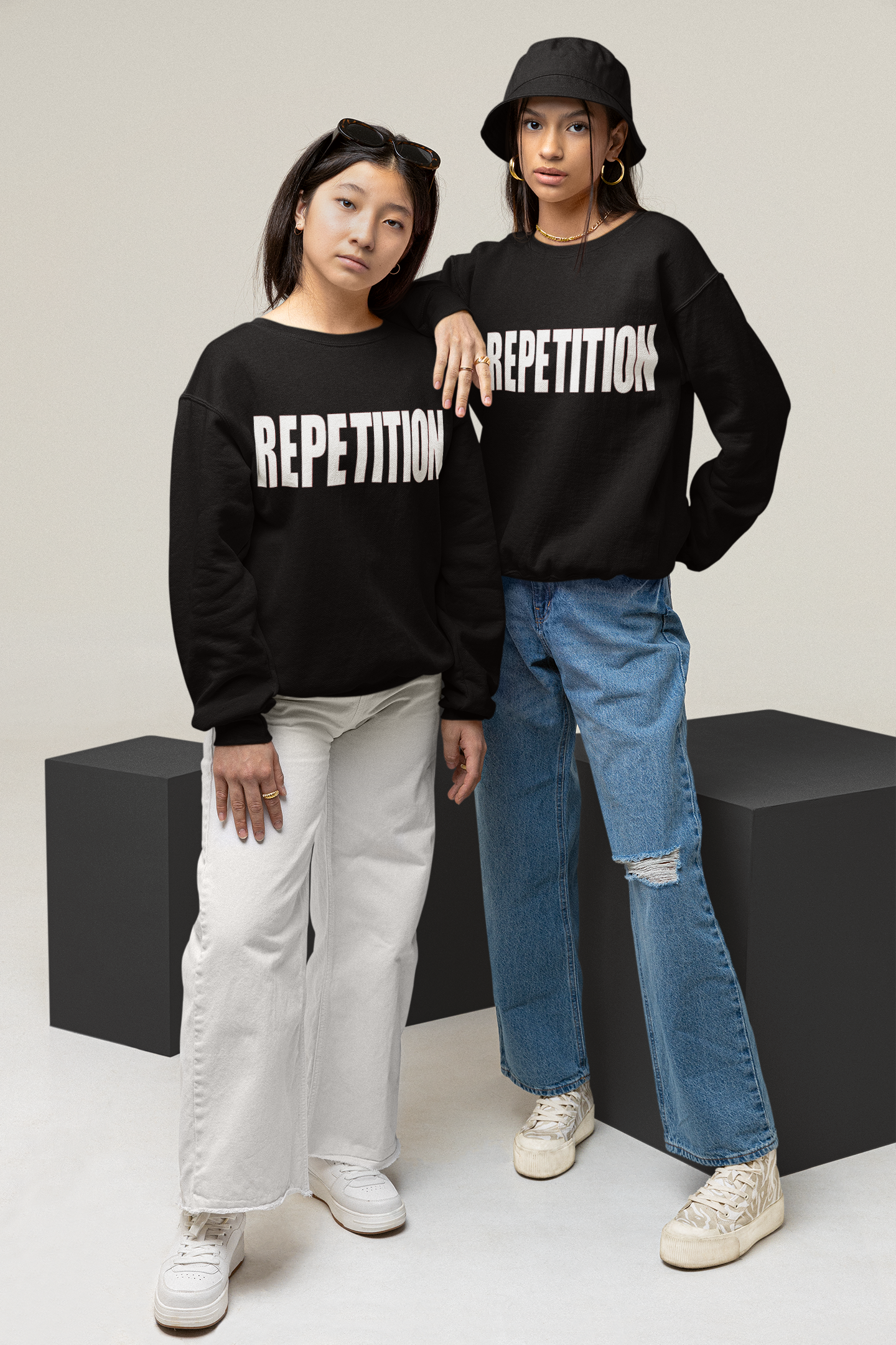 3.0 Women's Crewneck Pullovers  - Black